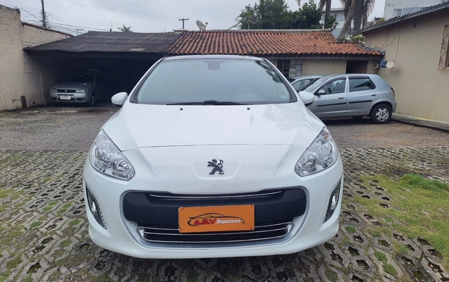 imagem-https://www.socarrao.com.br/sc-vehicle-images-prod/4352358/1791982503955-V2hhdHNBcHAgSW1hZ2UgMjAyNi0xMC0xNCBhdCAwOS4yNy4yOS5qcGVn.jpeg