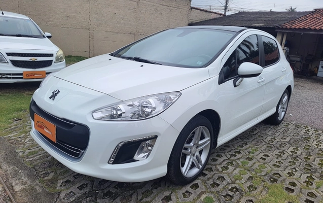 imagem-https://www.socarrao.com.br/sc-vehicle-images-prod/4352358/1791982504167-V2hhdHNBcHAgSW1hZ2UgMjAyNi0xMC0xNCBhdCAwOS4yNy4zMS5qcGVn.jpeg