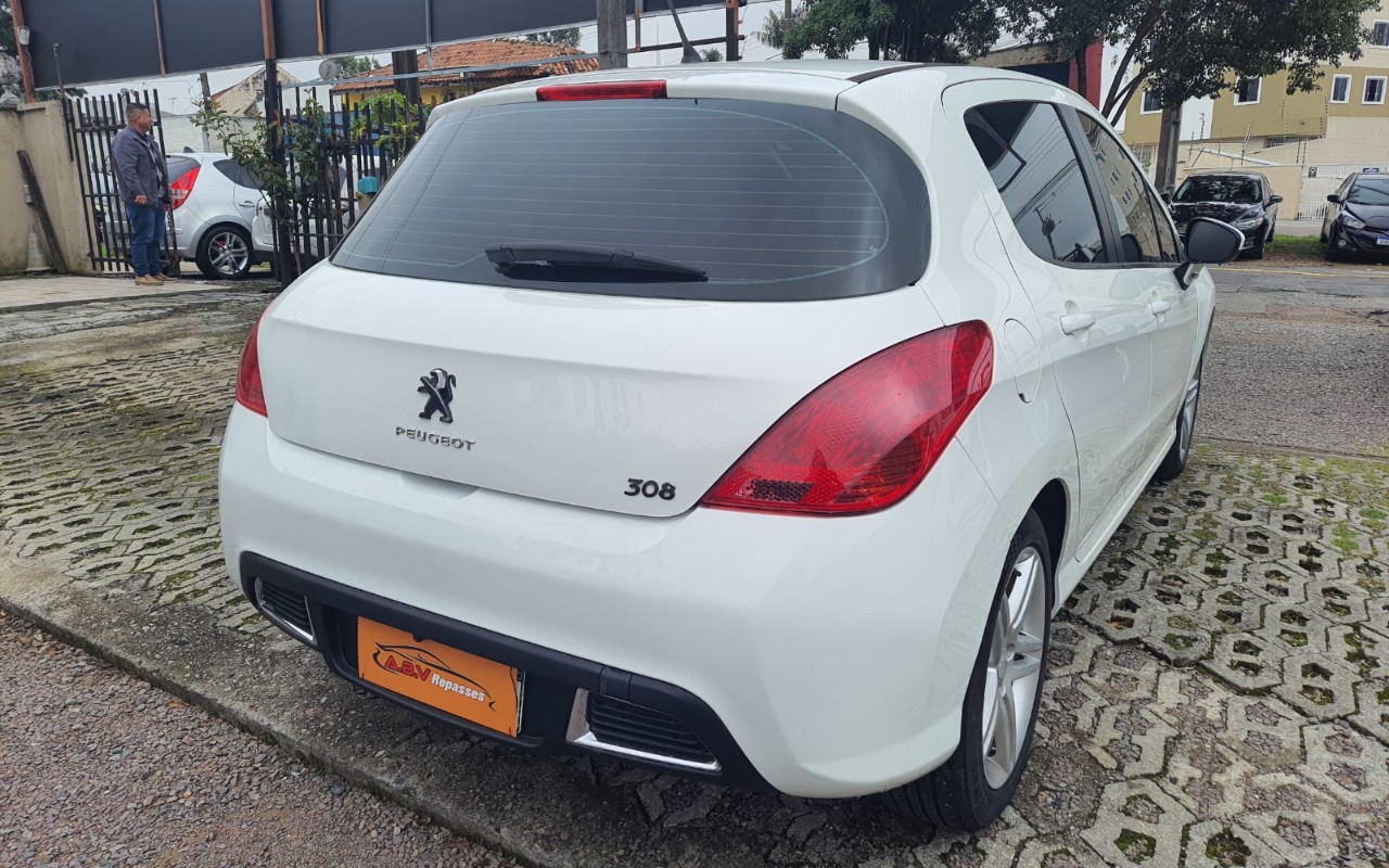 imagem-https://www.socarrao.com.br/sc-vehicle-images-prod/4352358/1791982504237-V2hhdHNBcHAgSW1hZ2UgMjAyNi0xMC0xNCBhdCAwOS4yNy4zMSAoMikuanBlZw.jpeg