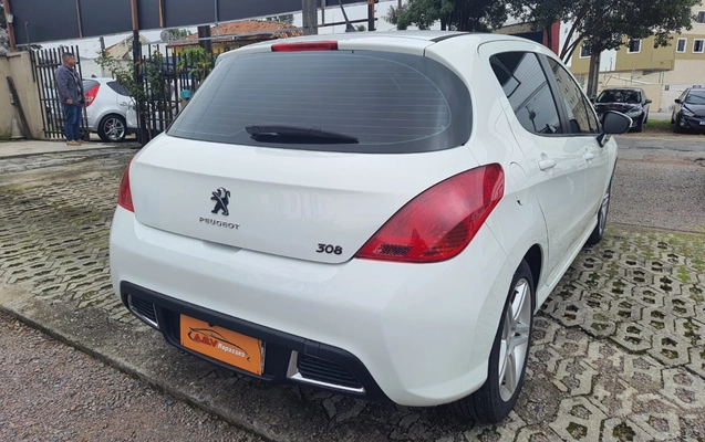 imagem-https://www.socarrao.com.br/sc-vehicle-images-prod/4352358/1791982504237-V2hhdHNBcHAgSW1hZ2UgMjAyNi0xMC0xNCBhdCAwOS4yNy4zMSAoMikuanBlZw.jpeg