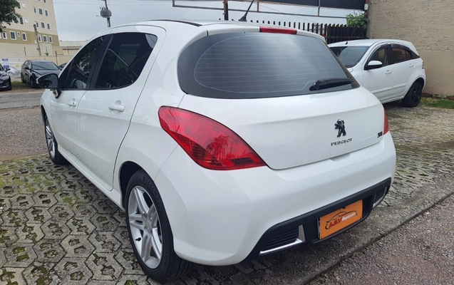 imagem-https://www.socarrao.com.br/sc-vehicle-images-prod/4352358/1791982504359-V2hhdHNBcHAgSW1hZ2UgMjAyNi0xMC0xNCBhdCAwOS4yNy4zMSAoMykuanBlZw.jpeg