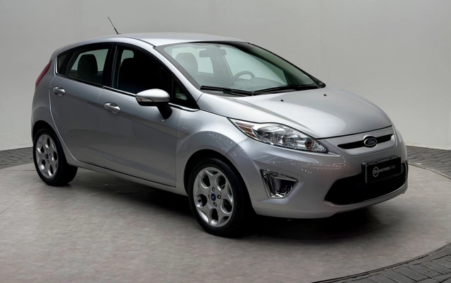 imagem-https://www.socarrao.com.br/sc-vehicle-images-prod/4352440/1792068593349-0ed97466-194f-4493-aae6-86eeca339d6c.jpg