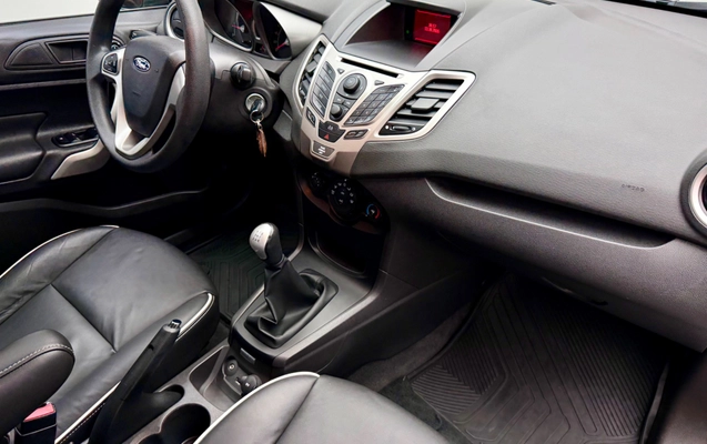 imagem-https://www.socarrao.com.br/sc-vehicle-images-prod/4352440/1792068593355-23c05cb8-2af3-40e5-bd84-3ce51d459ab7.jpg