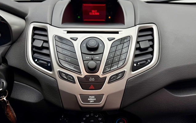 imagem-https://www.socarrao.com.br/sc-vehicle-images-prod/4352440/1792068593356-01947b18-c9fc-4c8d-94df-c8140d2f0ea6.jpg