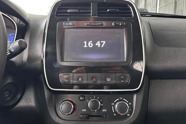 imagem-https://www.socarrao.com.br/sc-vehicle-images-prod/4352454/1791983773813-8568332_14_B_7170e89d3c.jpeg