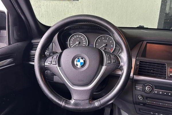 imagem-https://www.socarrao.com.br/sc-vehicle-images-prod/4352459/1791986039667-8568352_12_B_1c5026033c.jpeg