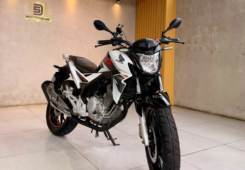 Honda CB 250 TWISTER/FLEXONE 2019 Branco — foto 1 de 3