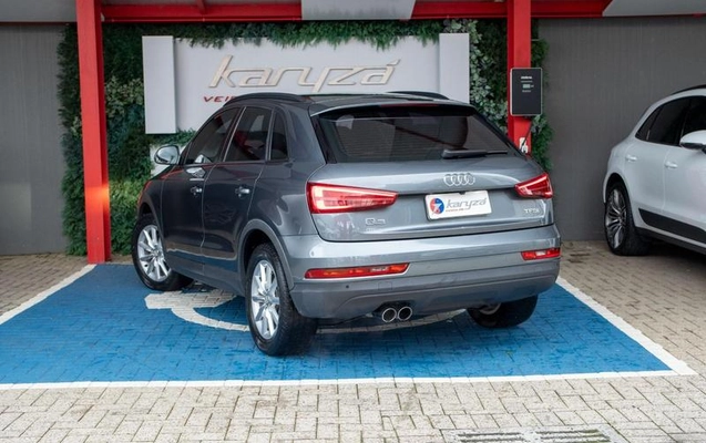 imagem-https://www.socarrao.com.br/sc-vehicle-images-prod/4352607/1792080349621-8568451_12_B_f9c728cf53.jpeg