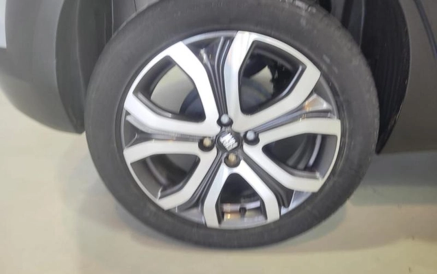 imagem-https://www.socarrao.com.br/sc-vehicle-images-prod/4352648/1791985216247-8478700_12_B_6c47f23855.jpeg