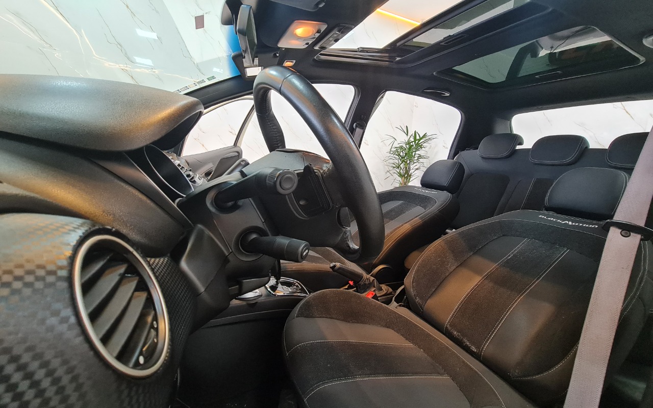 imagem-https://www.socarrao.com.br/sc-vehicle-images-prod/4352655/1791990266636-OS5qcGc.jpg