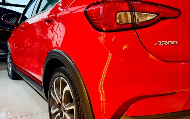 imagem-https://www.socarrao.com.br/sc-vehicle-images-prod/4352675/1791985473447-44708a6d-d92d-4bfd-ad81-918da21c79a5.jpg