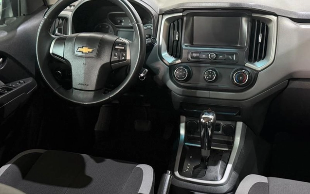 imagem-https://www.socarrao.com.br/sc-vehicle-images-prod/4352750/1791986066215-8568388_1_B_cb099628b7.jpeg