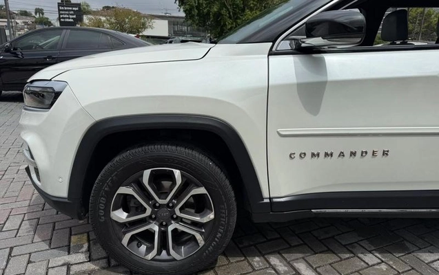imagem-https://www.socarrao.com.br/sc-vehicle-images-prod/4352818/1792011231252-8568581_1_B_8eb7aaf03c.jpeg