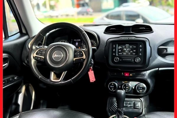 imagem-https://www.socarrao.com.br/sc-vehicle-images-prod/4352922/1791987298927-8422033_6_B_6a7b67f1b3.jpg
