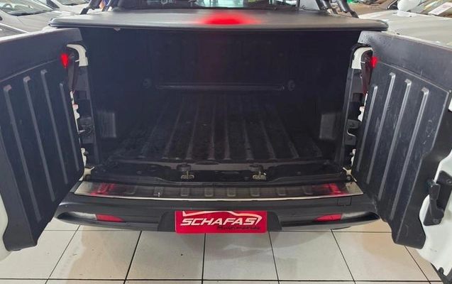imagem-https://www.socarrao.com.br/sc-vehicle-images-prod/4352925/1791988023244-8568822_12_B_5befc7efd7.jpeg