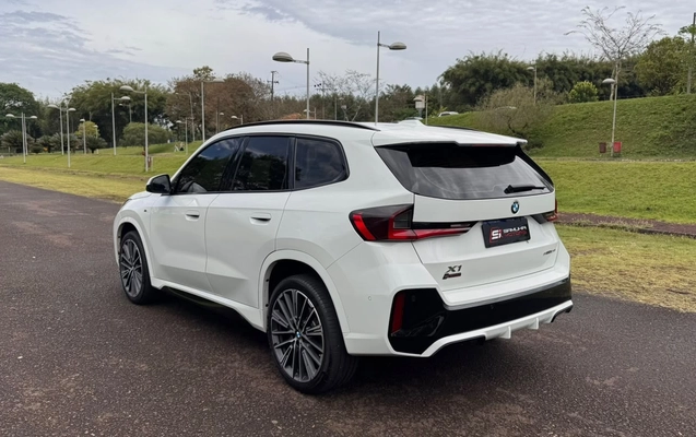 imagem-https://www.socarrao.com.br/sc-vehicle-images-prod/4352929/1791987334662-V2hhdHNBcHAgSW1hZ2UgMjAyNi0xMC0xMyBhdCAxNi4wMi41MS5qcGVn.jpeg