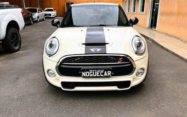 imagem-https://www.socarrao.com.br/sc-vehicle-images-prod/4352945/1791991845038-8568779_17_B_350bc56309.jpeg