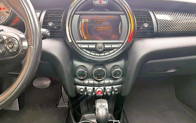 imagem-https://www.socarrao.com.br/sc-vehicle-images-prod/4352945/1791991845048-8568779_1_B_b6714b9537.jpeg