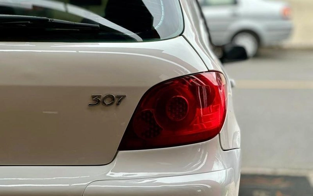 imagem-https://www.socarrao.com.br/sc-vehicle-images-prod/4352977/1791987667888-8567417_7_B_4c497df482.jpeg