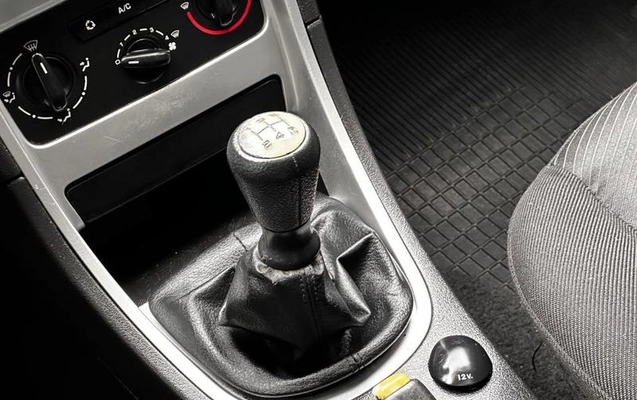 imagem-https://www.socarrao.com.br/sc-vehicle-images-prod/4352977/1791987667896-8567417_18_B_d46d59d014.jpeg