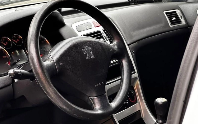 imagem-https://www.socarrao.com.br/sc-vehicle-images-prod/4352977/1791987667899-8567417_20_B_f1d013686e.jpeg