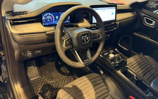 imagem-https://www.socarrao.com.br/sc-vehicle-images-prod/4352998/1792180586570-8568865_4_B_fca1eaea11.jpeg