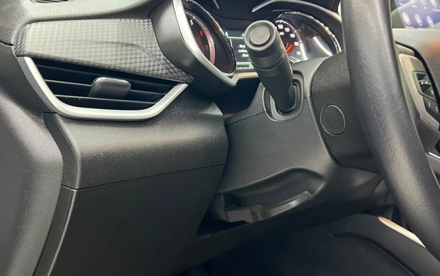 imagem-https://www.socarrao.com.br/sc-vehicle-images-prod/4353009/1791987904535-31_101400.jpg