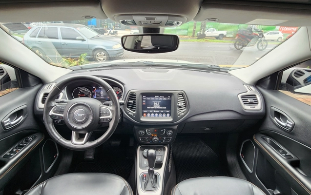 imagem-https://www.socarrao.com.br/sc-vehicle-images-prod/4353073/1791988214169-8b4e3d29-a6ba-429f-9a9f-ec97da44b5cf.jpg