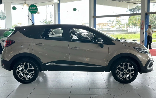 imagem-https://www.socarrao.com.br/sc-vehicle-images-prod/4353127/1791988767669-24_112138.jpg