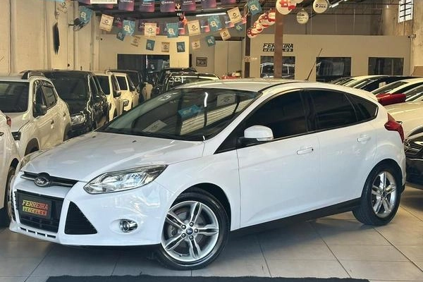 imagem-https://www.socarrao.com.br/sc-vehicle-images-prod/4353138/1792598120200-7801015_0_B_0b6c564ffc.jpeg