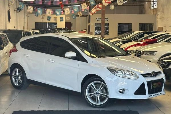 imagem-https://www.socarrao.com.br/sc-vehicle-images-prod/4353138/1792598120203-7801015_3_B_913ca60c3b.jpeg