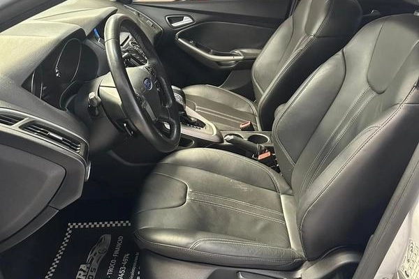 imagem-https://www.socarrao.com.br/sc-vehicle-images-prod/4353138/1792598120218-7801015_9_B_6107968b4d.jpeg