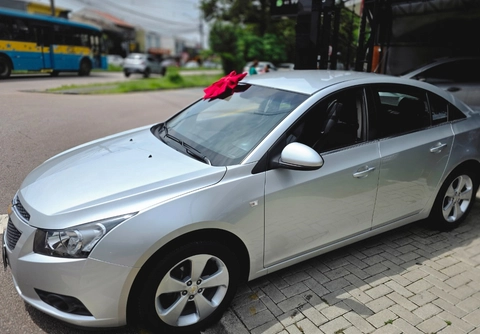 Chevrolet Cruze 2014 Prata — foto 1 de 3