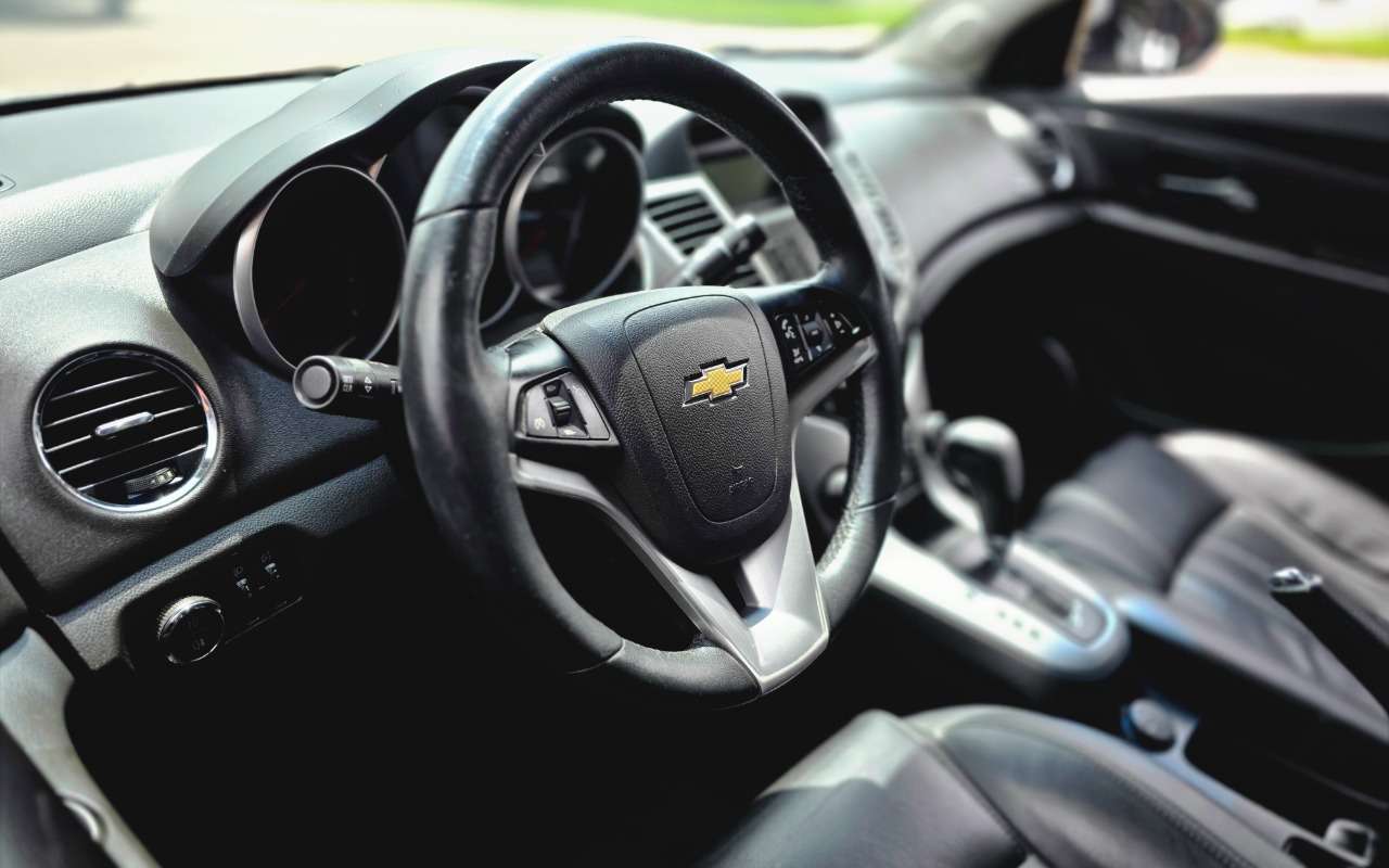 imagem-https://www.socarrao.com.br/sc-vehicle-images-prod/4353185/1791990403813-MjAyNjEwMTRfMTEwODA5LmpwZw.jpg