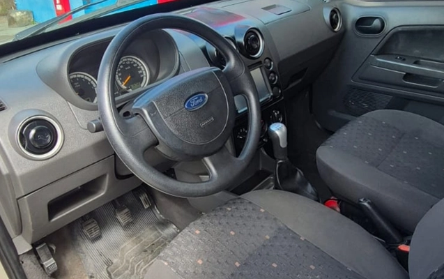 imagem-https://www.socarrao.com.br/sc-vehicle-images-prod/4353203/1791989353287-V2hhdHNBcHAgSW1hZ2UgMjAyNi0wOS0wOCBhdCAwOS41Ny41OSAoMykuanBlZw.jpeg
