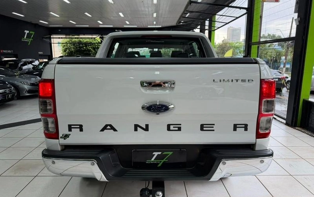 imagem-https://www.socarrao.com.br/sc-vehicle-images-prod/4353249/1792526200574-8556147_1_B_de11ef11cc.jpeg