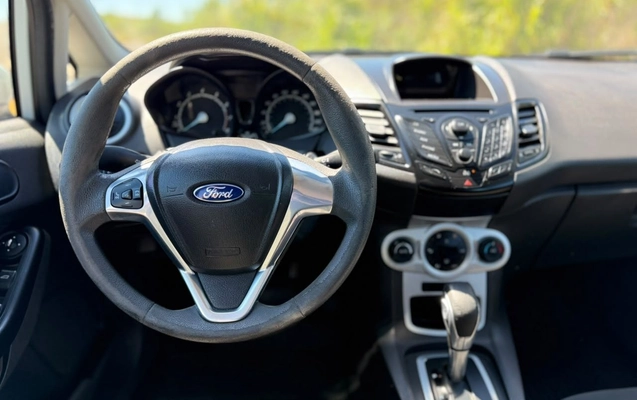imagem-https://www.socarrao.com.br/sc-vehicle-images-prod/4353271/1791989784451-52517c4d86e345fdb43e752cdea319ac_1791989687054.jpg