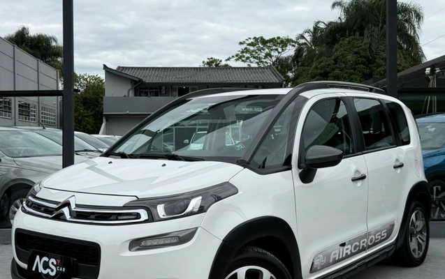 imagem-https://www.socarrao.com.br/sc-vehicle-images-prod/4353276/1791989817756-2a354f8862614390b3a3a03189eec484_1791989576189.jpg