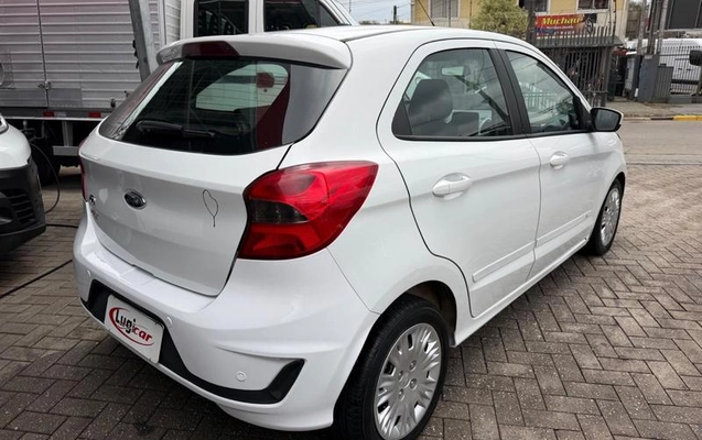 imagem-https://www.socarrao.com.br/sc-vehicle-images-prod/4353292/1792079187572-8569126_3_B_e01d706d09.jpeg