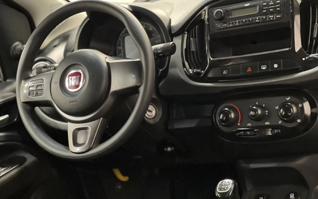 imagem-https://www.socarrao.com.br/sc-vehicle-images-prod/4353293/1791989990440-aPxoe1J8SW84b52oPC0Neokk1FvW5Wqr.jpg