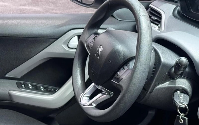 imagem-https://www.socarrao.com.br/sc-vehicle-images-prod/4353298/1792613558195-8564644_7_B_bbab5aec3c.jpeg