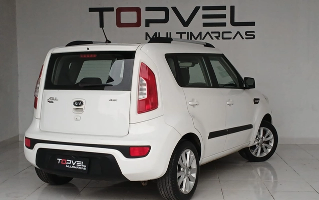 imagem-https://www.socarrao.com.br/sc-vehicle-images-prod/4353323/1791990334081-003_7cf9beadc9d1afae23f97bbc2d2b35e1.jpg