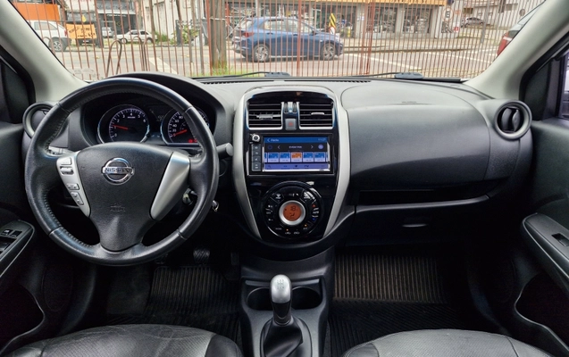 imagem-https://www.socarrao.com.br/sc-vehicle-images-prod/4353343/1792676765558-E3rc8g4j1HfVljujIyRkElUBVuA2iB2r.jpg