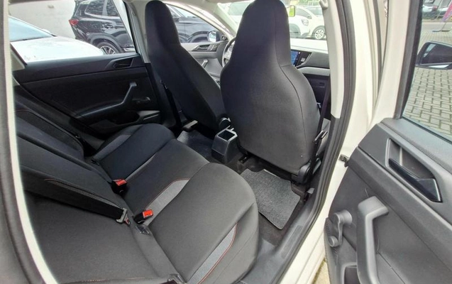 imagem-https://www.socarrao.com.br/sc-vehicle-images-prod/4353349/1792423129927-8566576_15_B_ba6498b048.jpeg