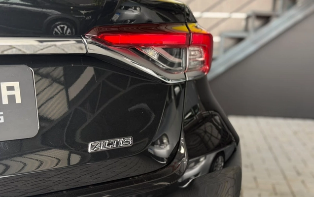 imagem-https://www.socarrao.com.br/sc-vehicle-images-prod/4353405/1792083129433-V2hhdHNBcHAgSW1hZ2UgMjAyNi0xMC0xNSBhdCAxMy40Mi42Ni5qcGVn.jpeg