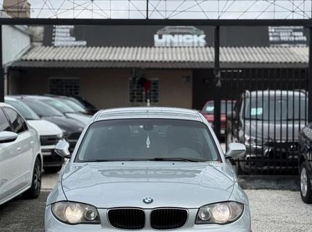 Bmw 118i 2.0 16V 136cv 5p 2010 Prata — foto 1 de 3