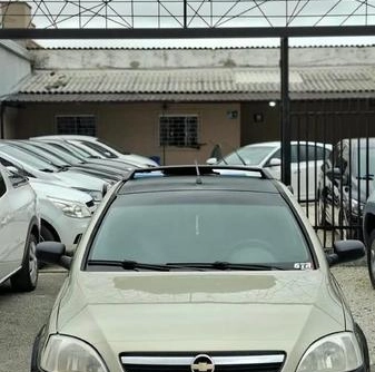 Chevrolet Montana 2005 Bege — foto 1 de 3