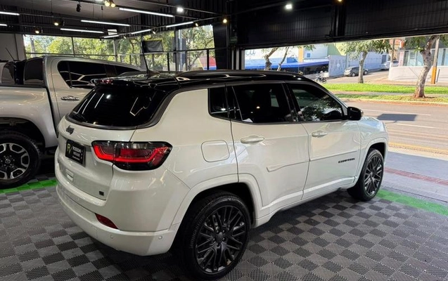 imagem-https://www.socarrao.com.br/sc-vehicle-images-prod/4353412/1792240104172-8565066_11_B_e00cd6507c.jpeg