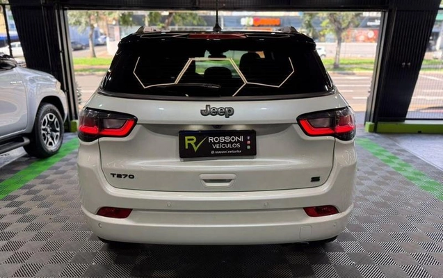 imagem-https://www.socarrao.com.br/sc-vehicle-images-prod/4353412/1792240104174-8565066_6_B_fe812df00d.jpeg