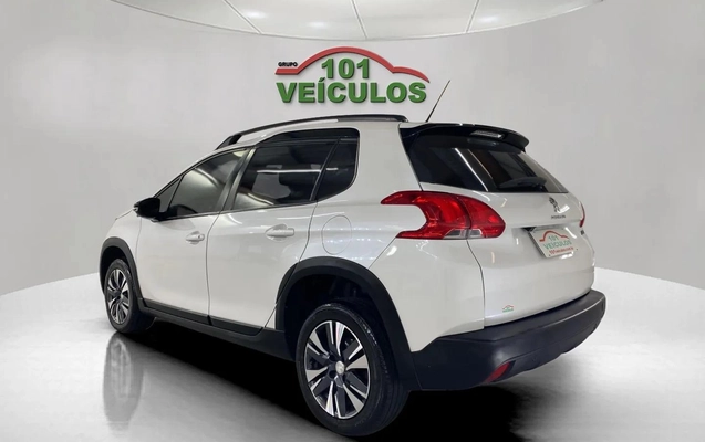 imagem-https://www.socarrao.com.br/sc-vehicle-images-prod/4353427/1791991394241-003_2a9164235b4cf79367a55cf851822c31.jpg
